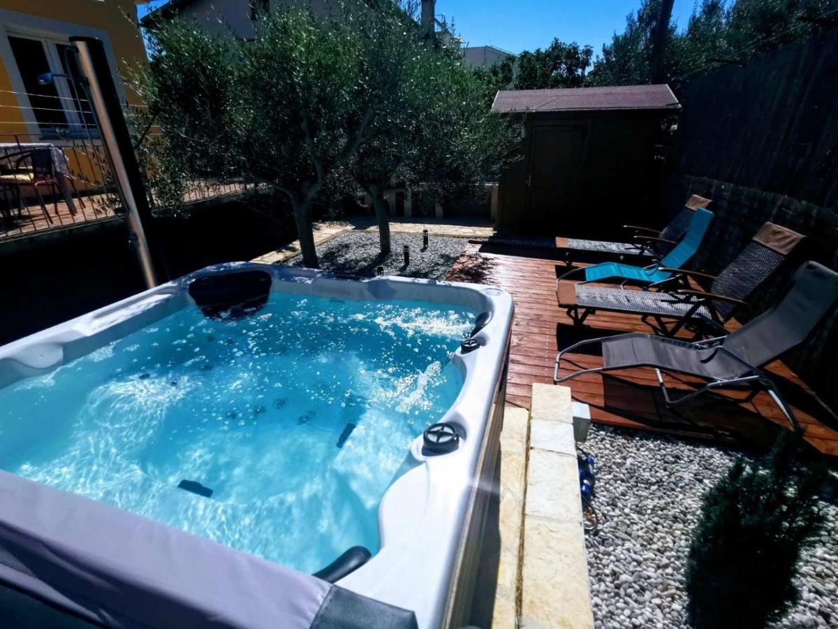 Holiday Home Istra With Jacuzzi Medulin Exteriér fotografie